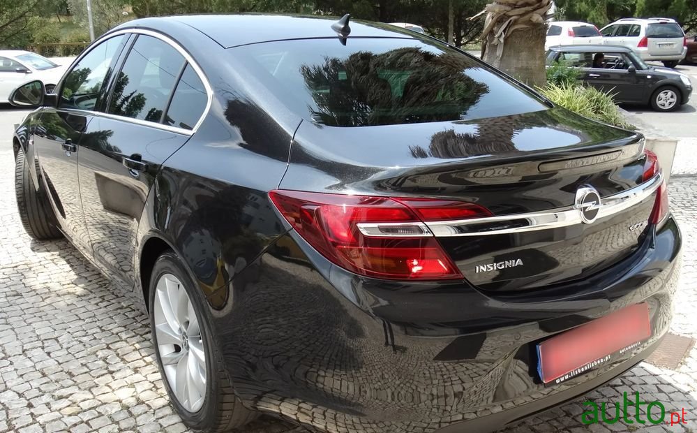 2015' Opel Insignia photo #4