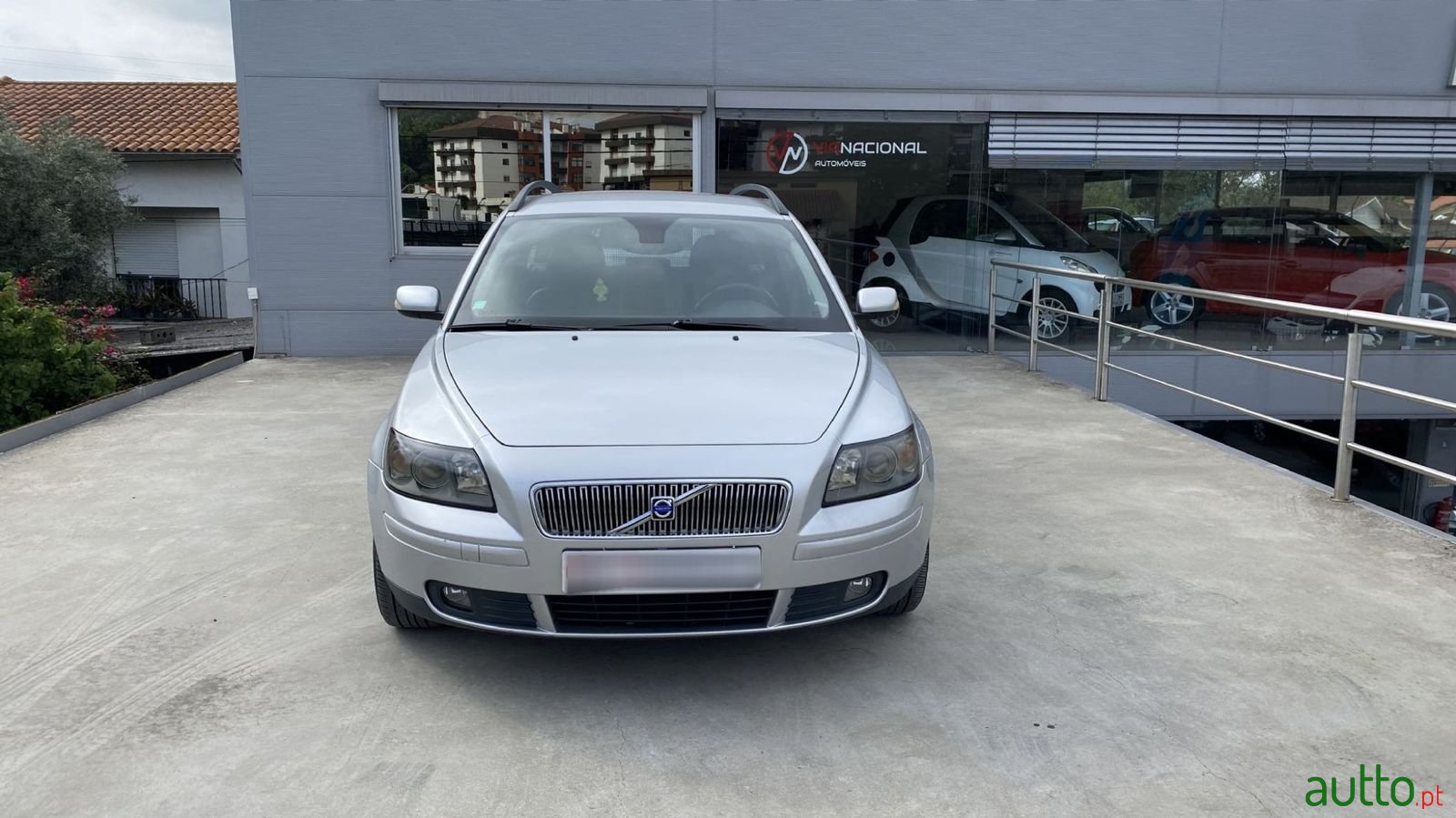 2004' Volvo V50 photo #3