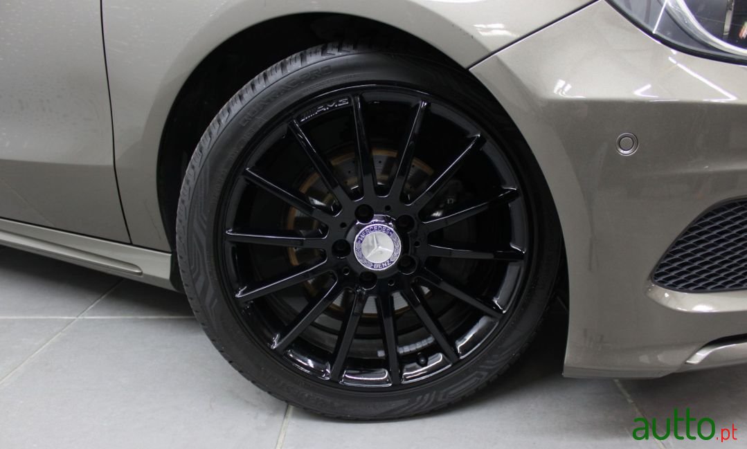 2013' Mercedes-Benz A-180 photo #5