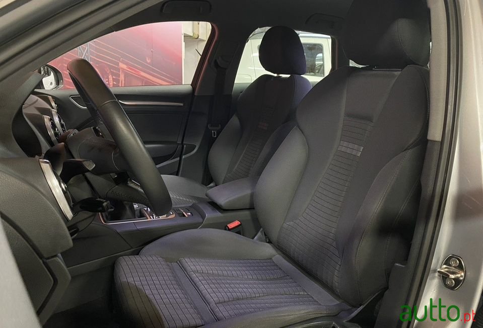 2017' Audi A3 Sportback photo #6