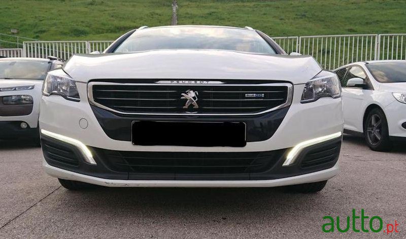 2015' Peugeot 508 Sw photo #2