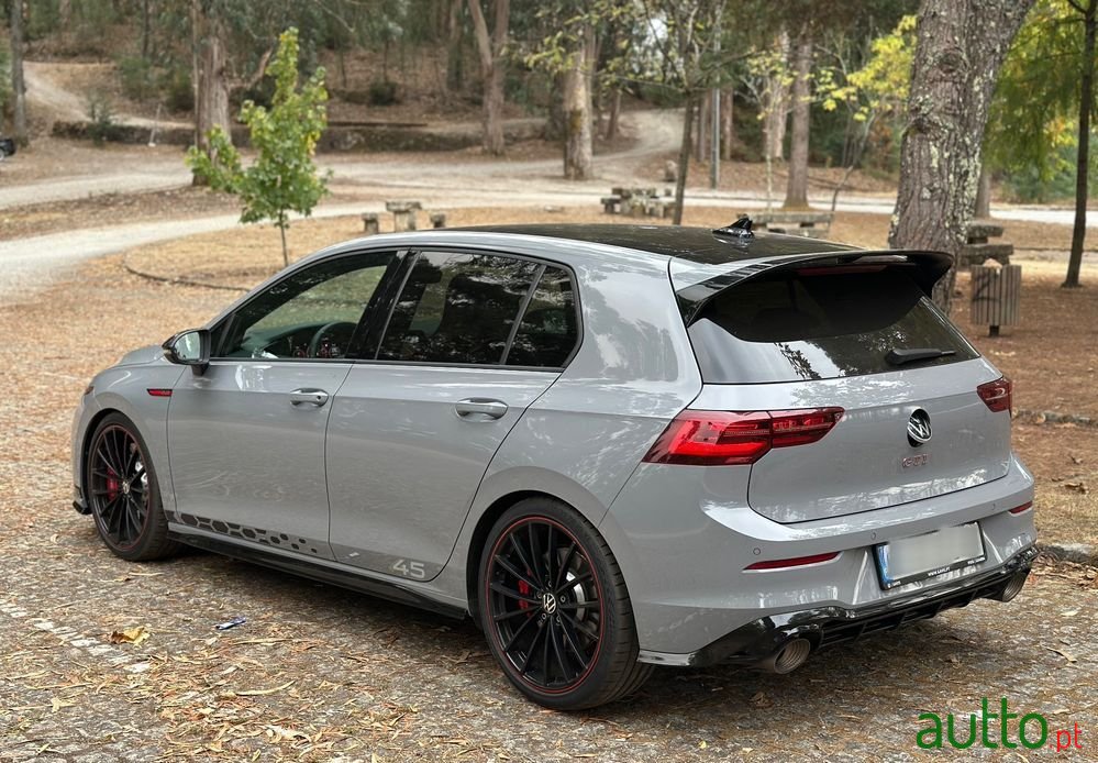 2022' Volkswagen Golf photo #3