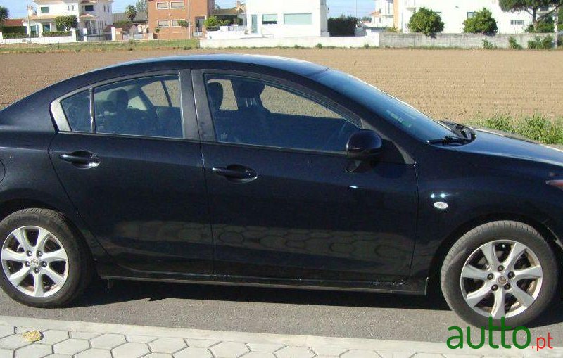 2009' Mazda 3 Mz-Cd photo #4