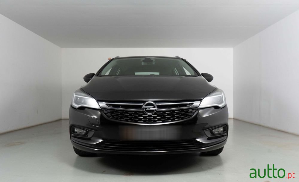 2019' Opel Astra Sports Tourer photo #3