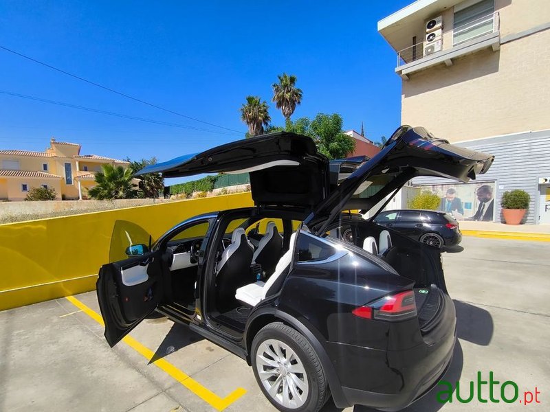 2017' Tesla Model X 75D photo #2