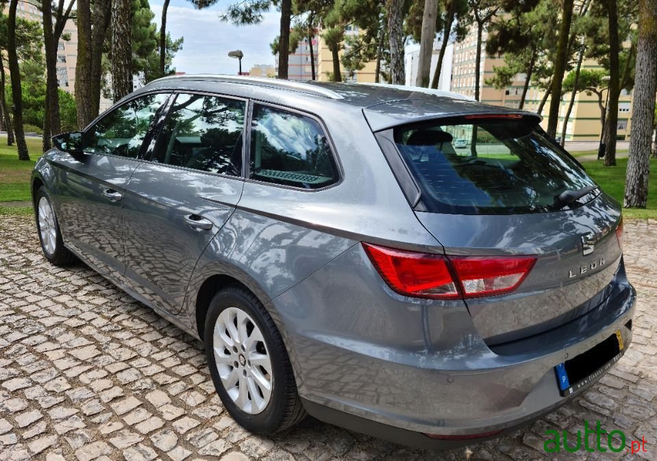 2016' SEAT Leon St photo #6