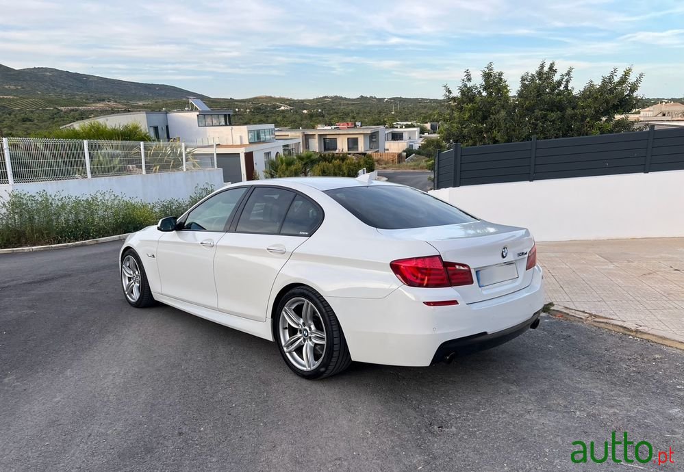 2012' BMW 535 D Pack M Auto photo #6