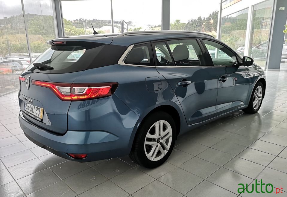 2016' Renault Megane Sport Tourer photo #4