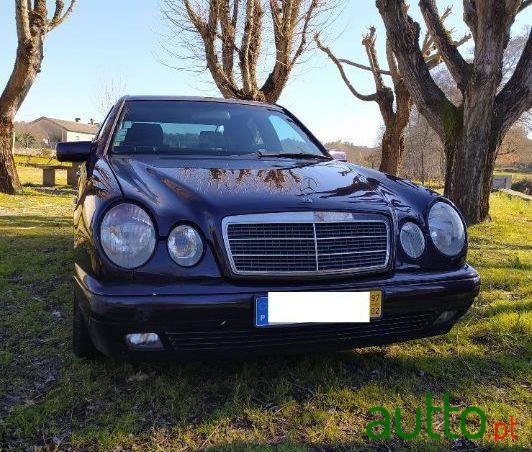 1997' Mercedes-Benz E-290 Td Avantgarde photo #2