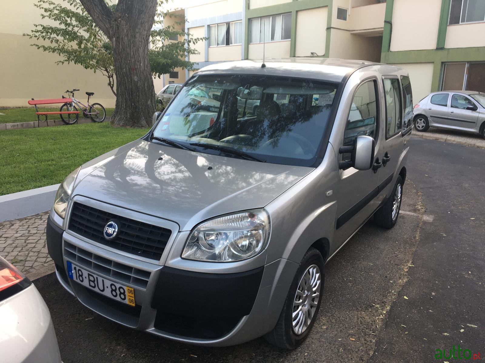 2006' Fiat Doblo MultiJet 6 seater diesel 1.3 photo #2