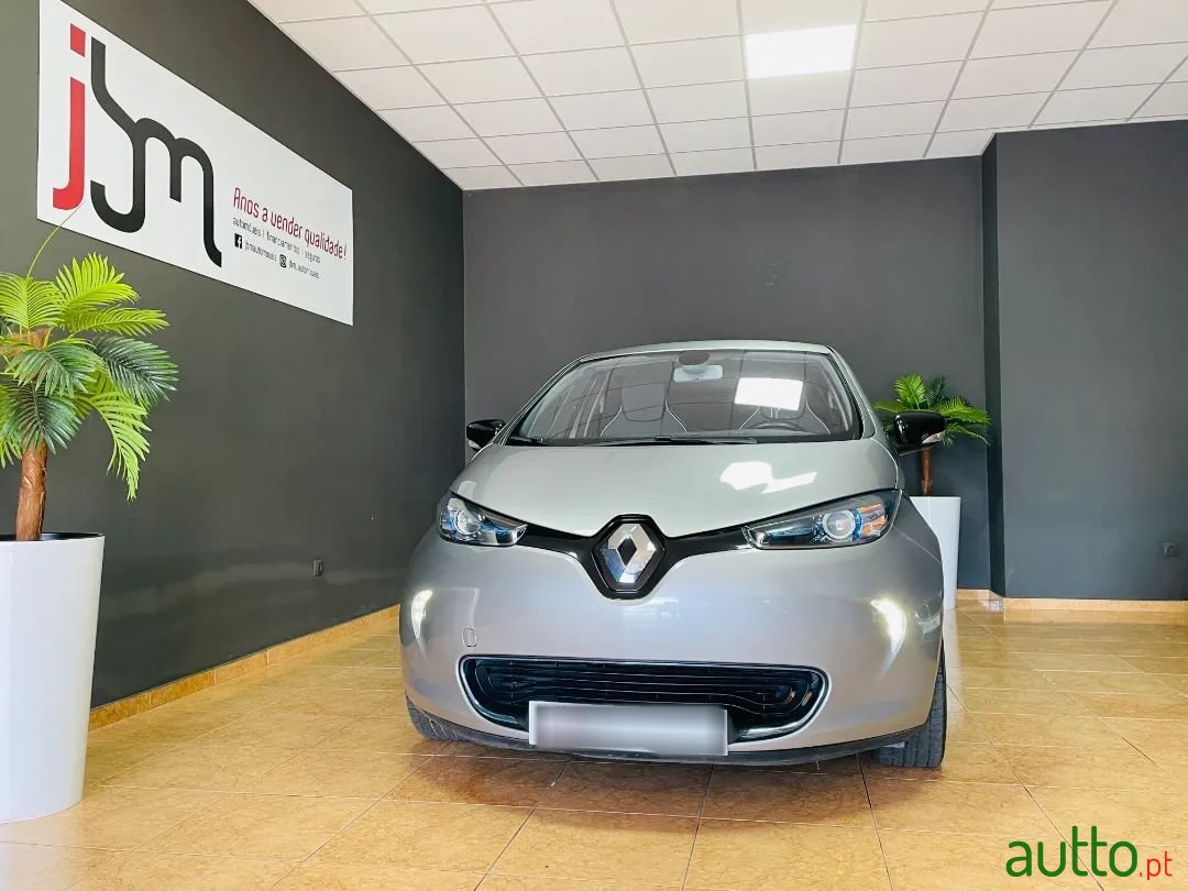 2014' Renault Zoe photo #2