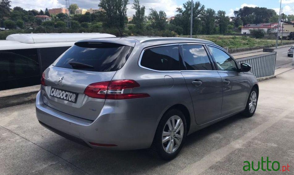 2015' Peugeot 308 Sw photo #2