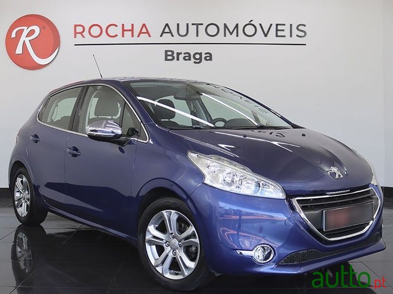 2015' Peugeot 208 1.2 Vti Allure photo #3