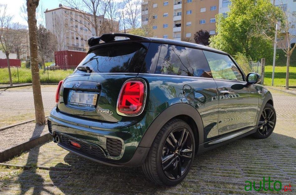 2018' MINI Cooper D Auto photo #3