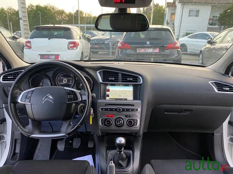 2015' Citroen C4 photo #5