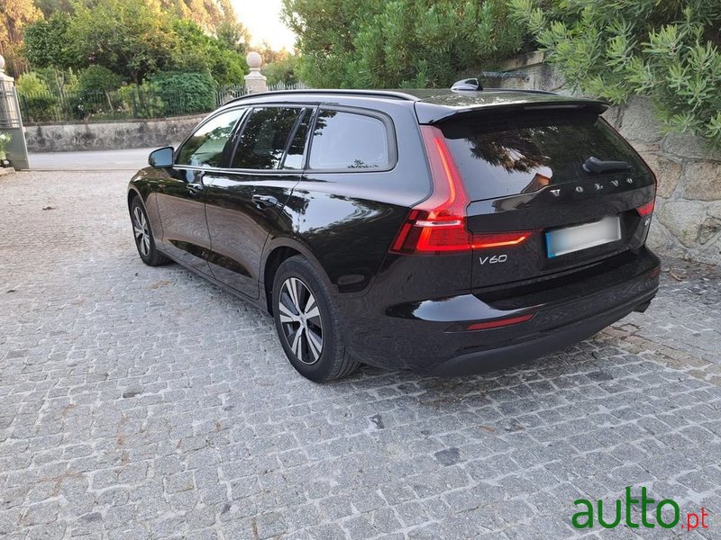 2019' Volvo V60 2.0 D3 photo #3