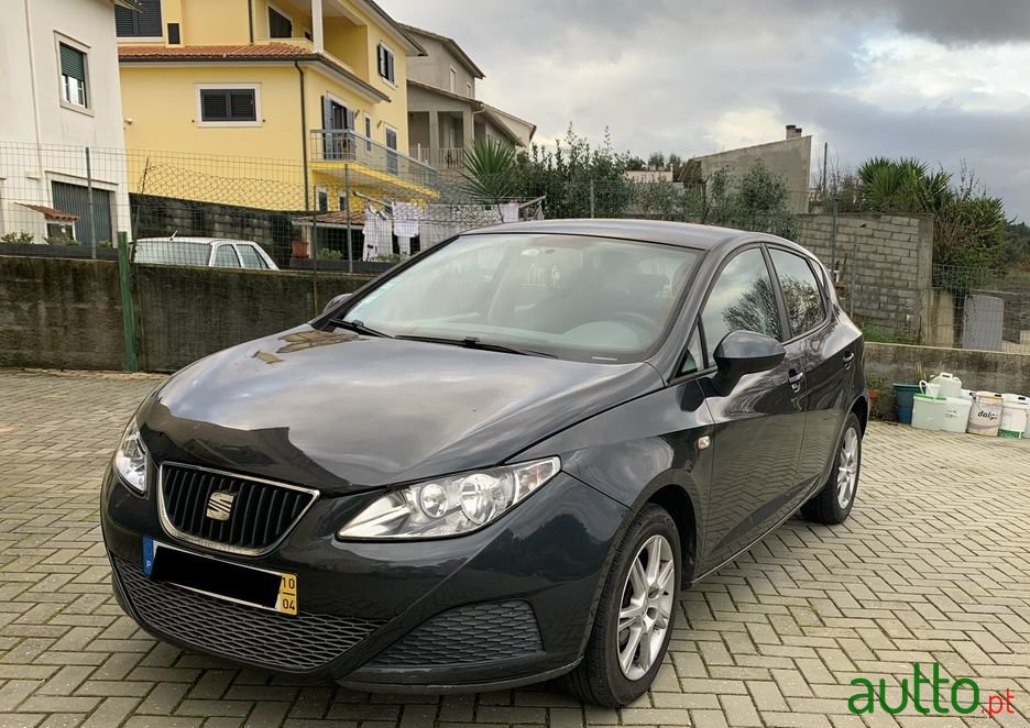 2010' SEAT Ibiza photo #1