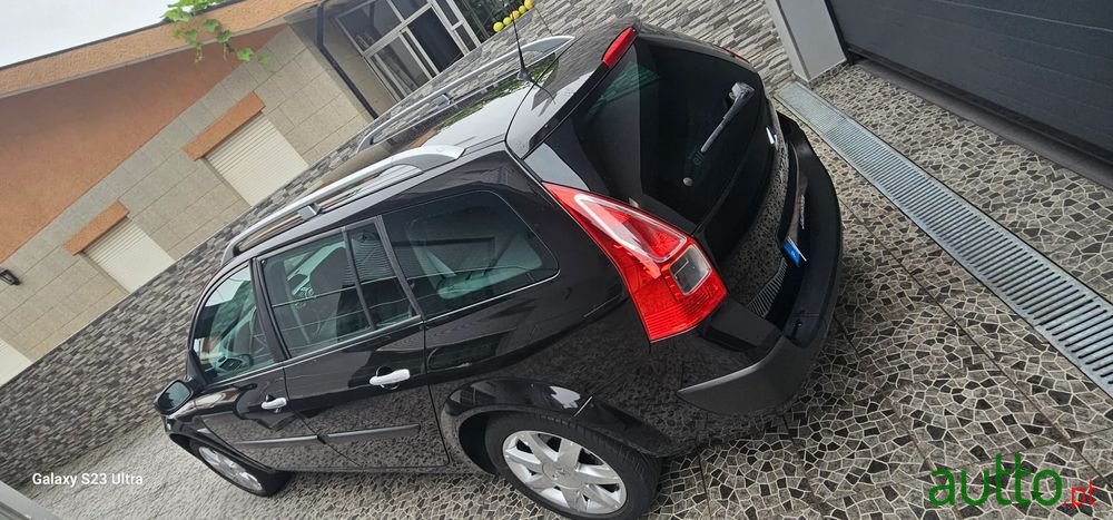 2008' Renault Megane Break photo #3