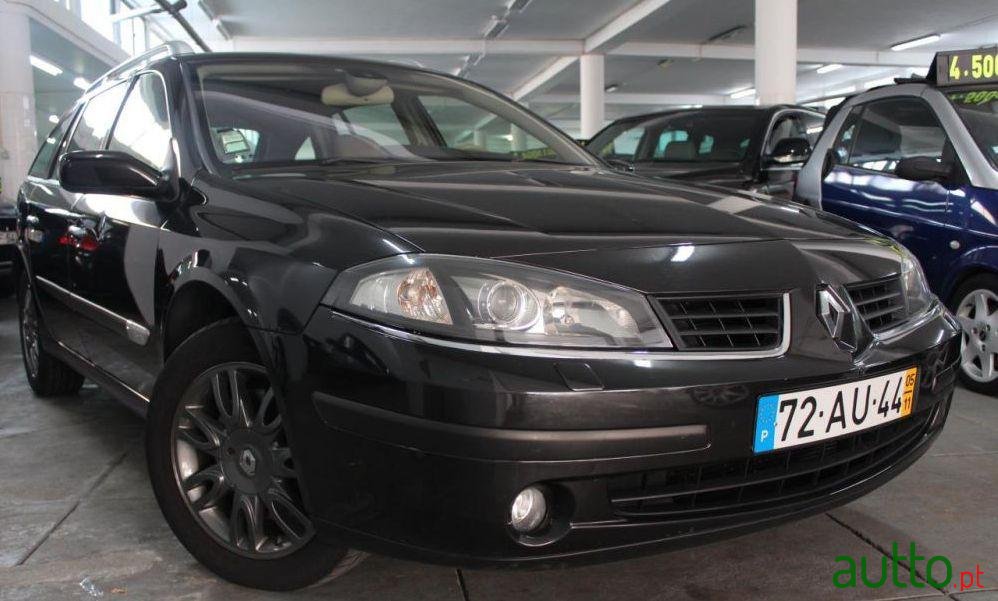 2005' Renault Laguna Break photo #1