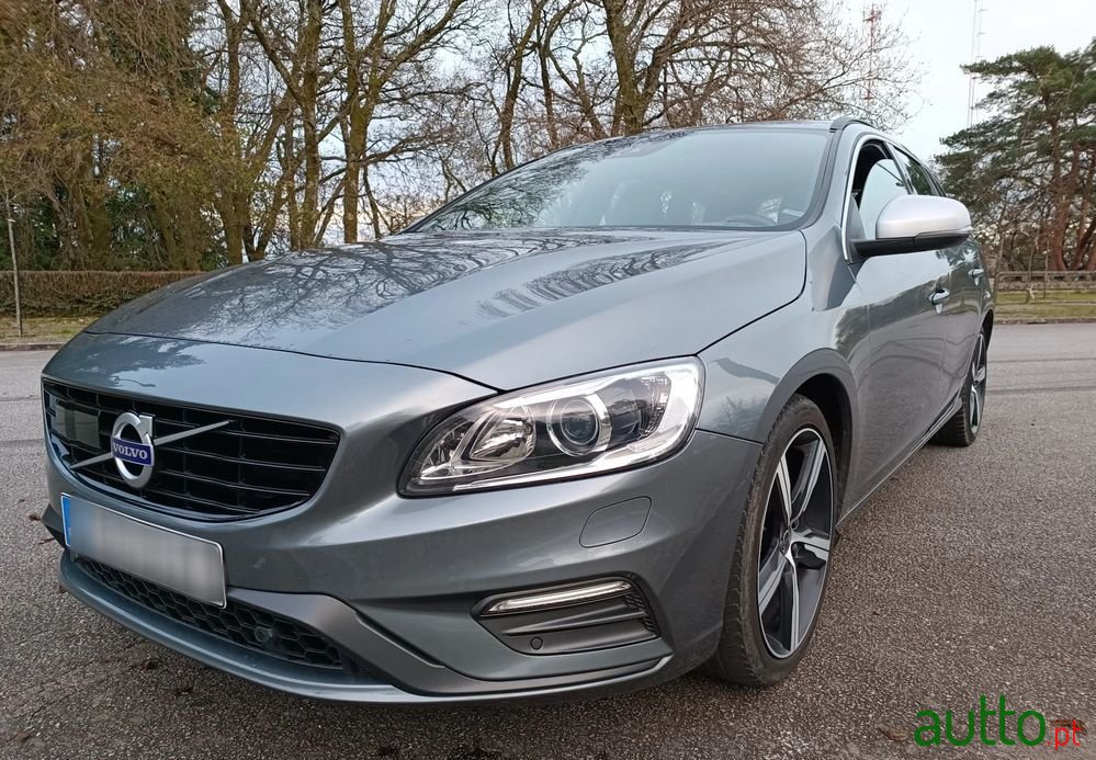 2018' Volvo V60 photo #2