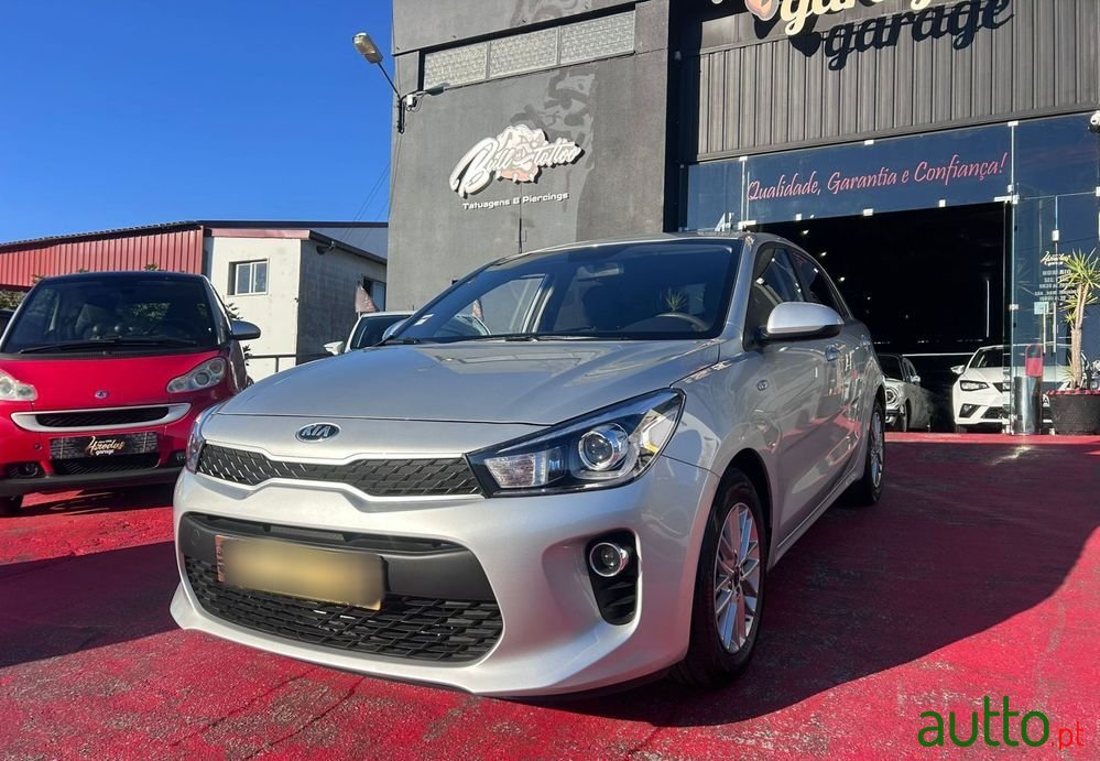 2020' Kia Rio 1.2 Cvvt Sx photo #2