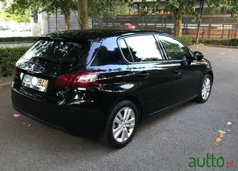 2014' Peugeot 308 1.6 Hdi Allure photo #2