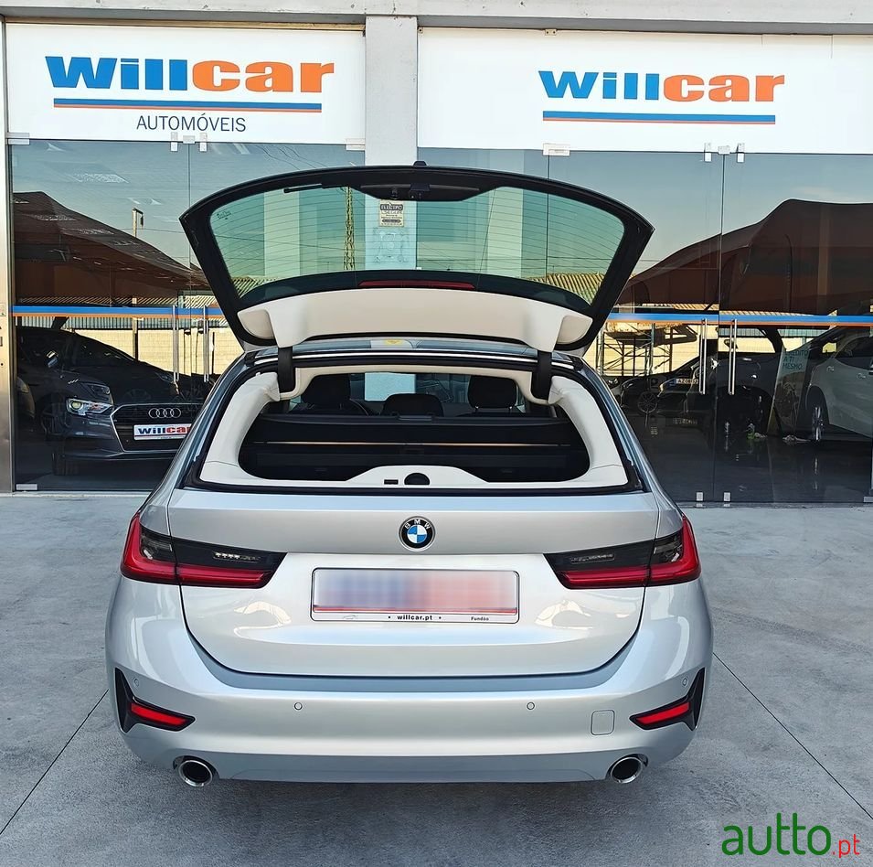 2021' BMW 320 photo #4