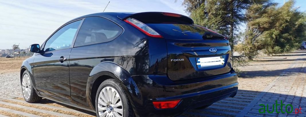 2008' Ford Focus photo #2