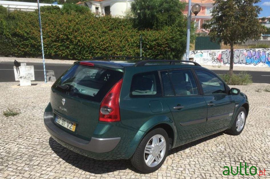 2004' Renault Megane Break photo #2