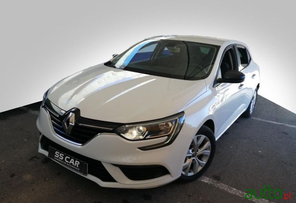 2019' Renault Megane photo #1