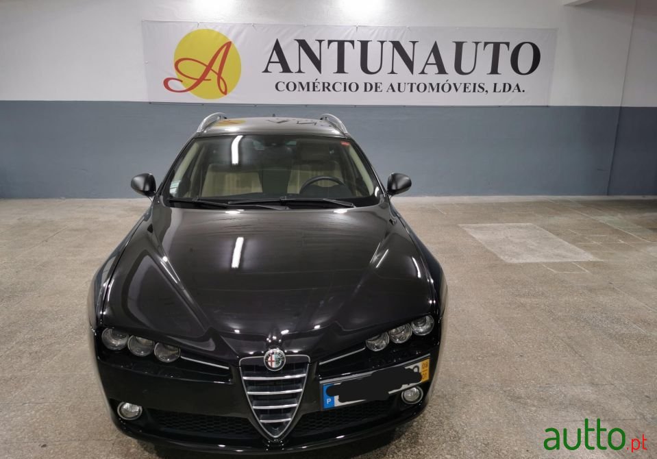 2008' Alfa Romeo 159 Sportwagon photo #2