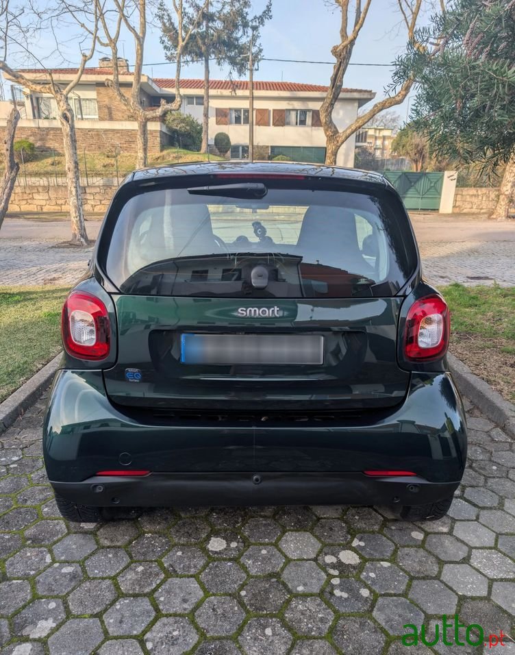 2020' Smart Fortwo Eq Passion photo #4