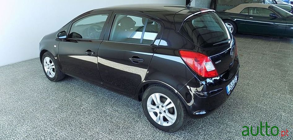 2010' Opel Corsa photo #2