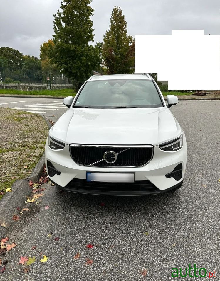 2023' Volvo Xc 40 photo #1