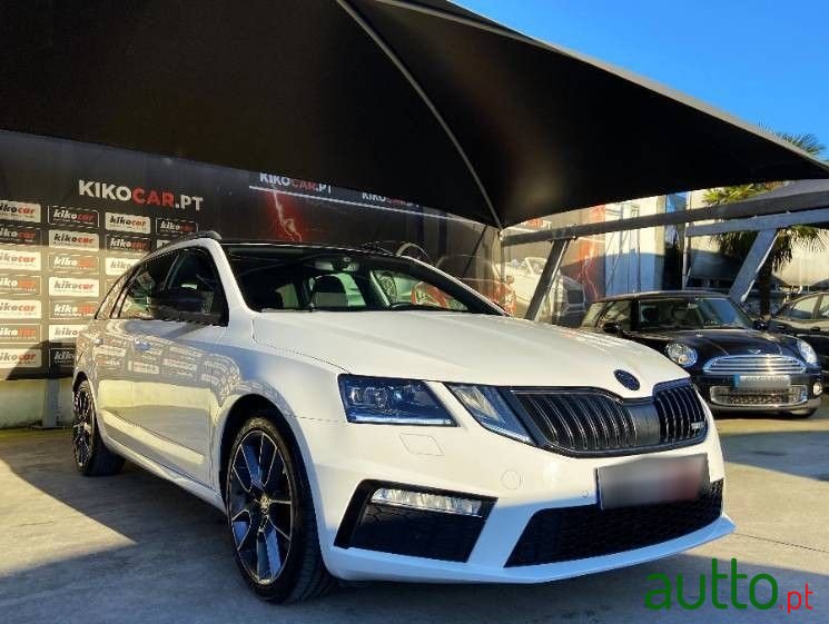 2019' Skoda Octavia Break photo #3