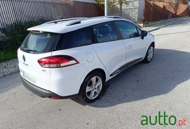 2014' Renault Clio Sport Tourer photo #3