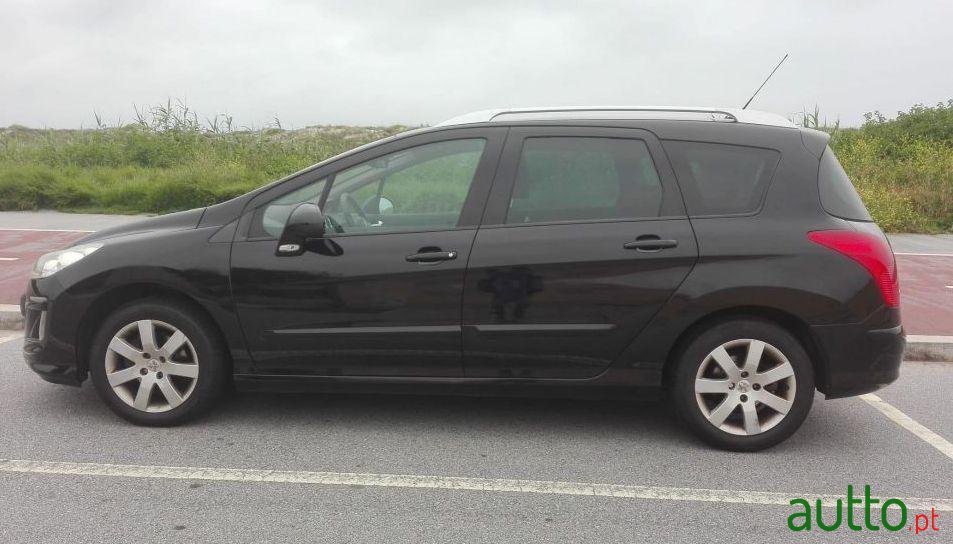 2010' Peugeot 308 Sw photo #3