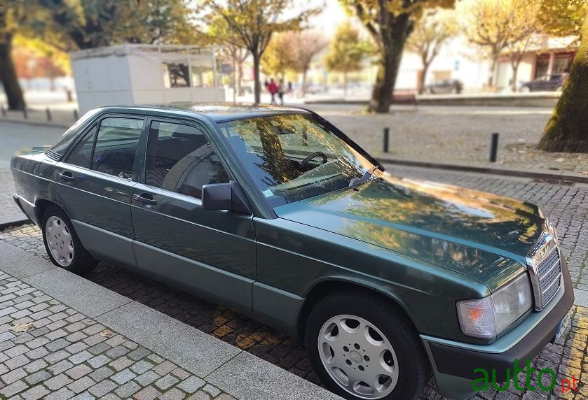1993' Mercedes-Benz 190 photo #1