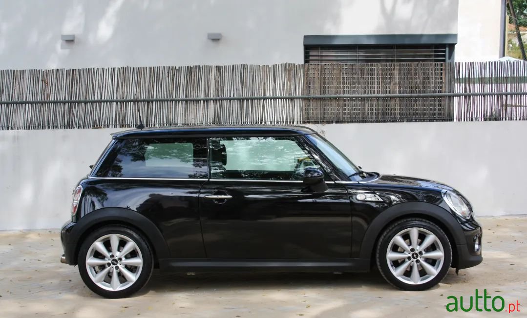 2011' MINI One photo #3