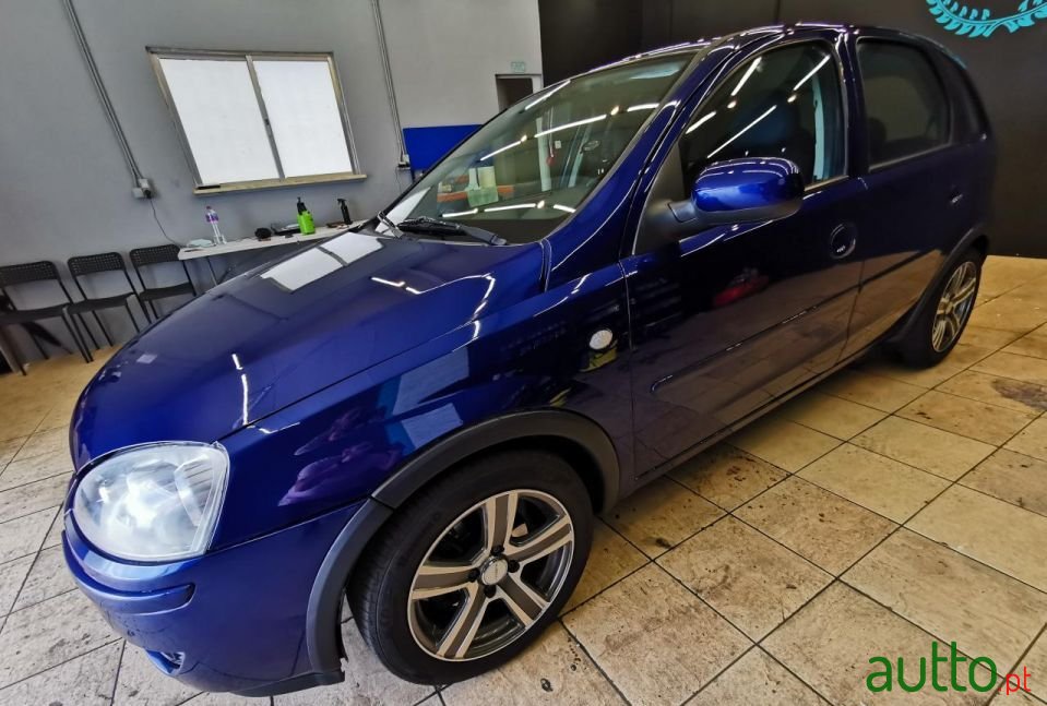 2005' Opel Corsa photo #3