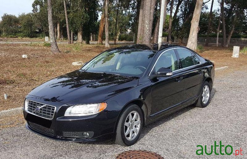 2008' Volvo S80 2.0 D Momentum photo #2