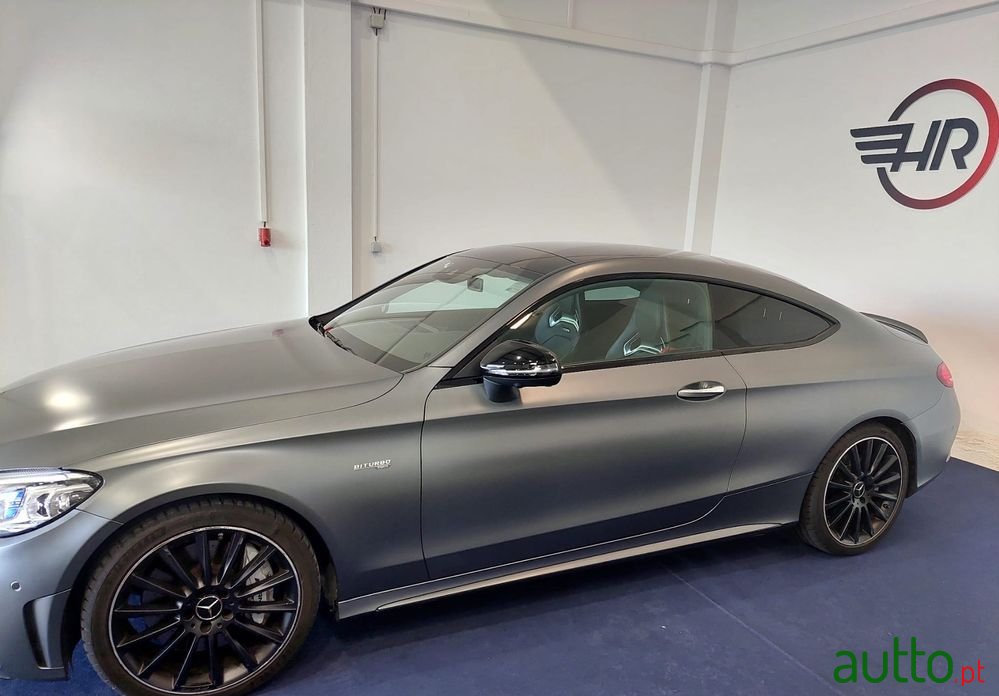 2019' Mercedes-Benz C 43 AMG 4-Matic photo #4