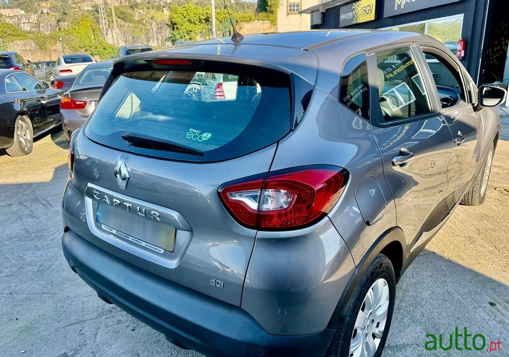 2013' Renault Captur 1.5 Dci photo #3