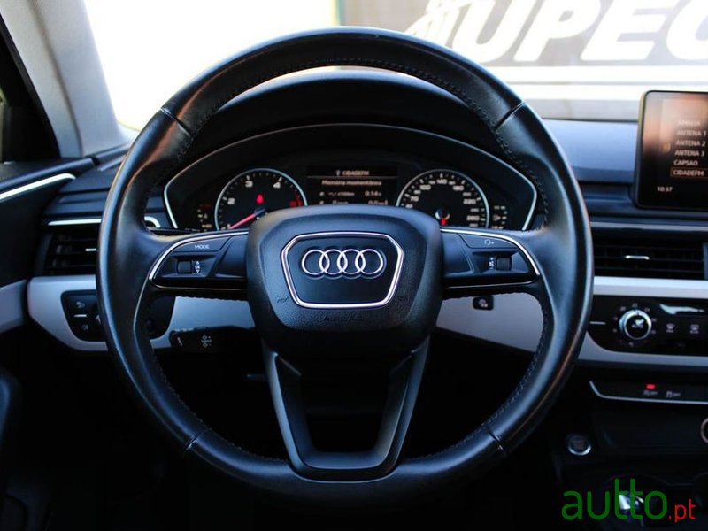 2016' Audi A4 Avant photo #4