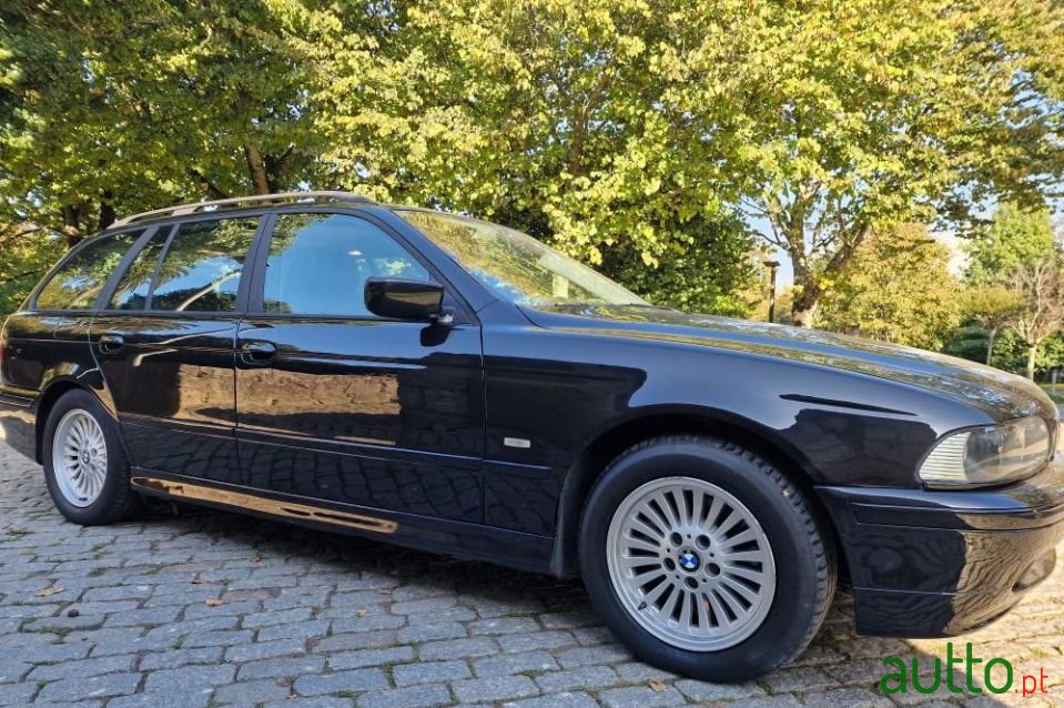 2001' BMW 520 photo #4