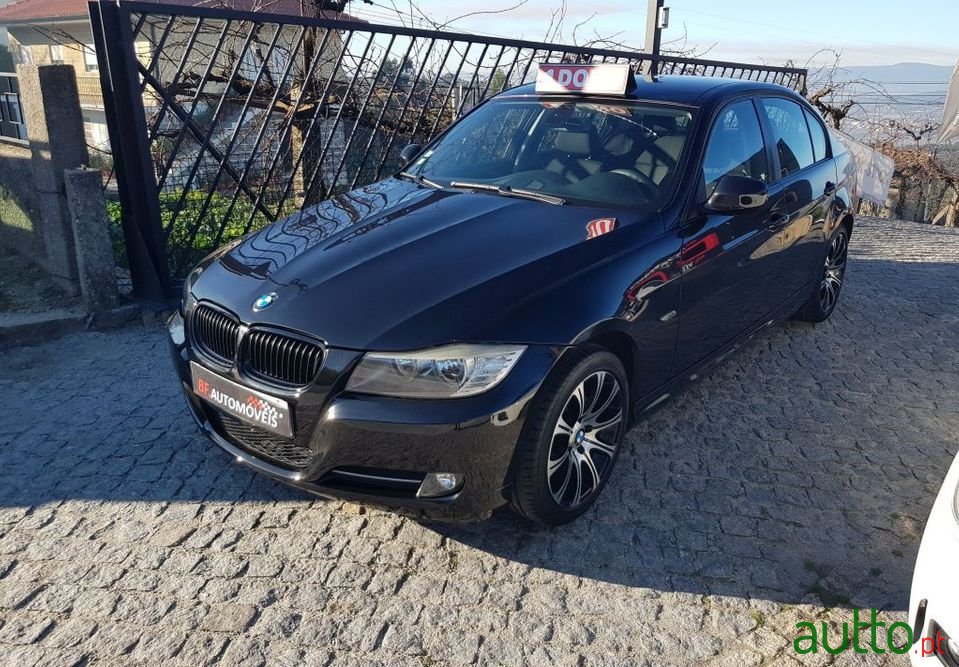 2008' BMW 318 photo #2