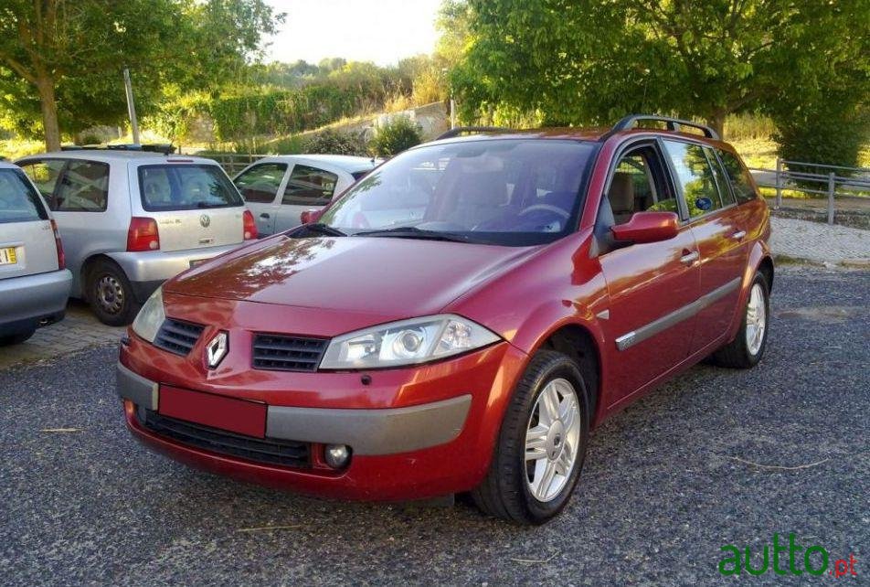2004' Renault Megane Break photo #1