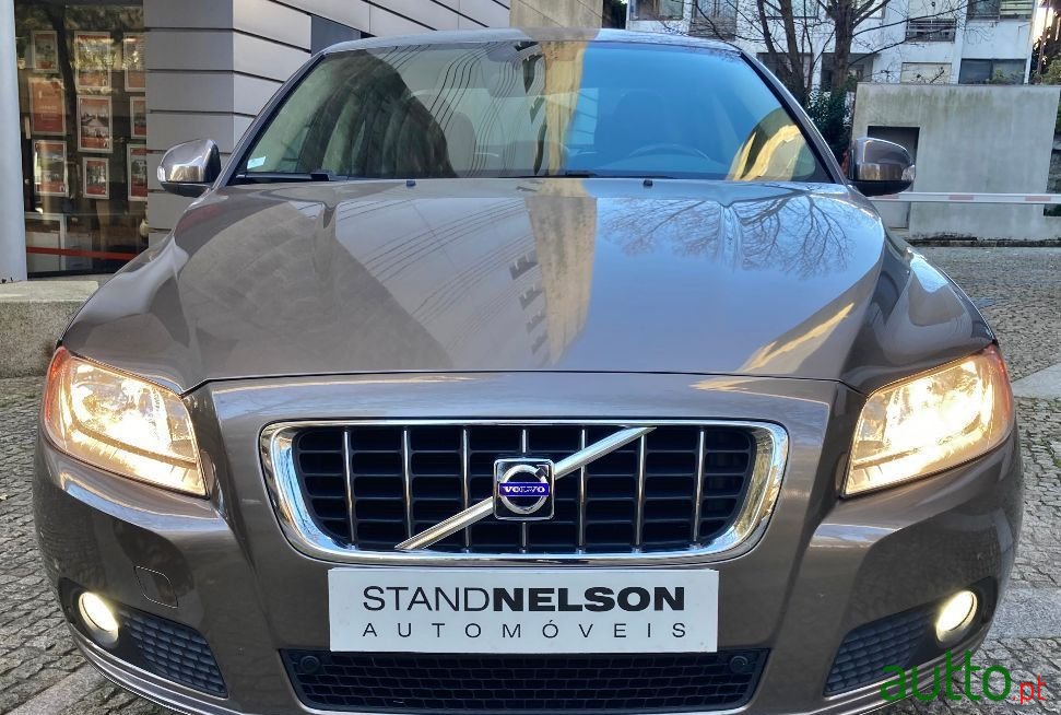2008' Volvo S80 photo #2