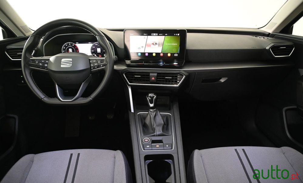 2020' SEAT Leon 1.0 Tsi Style photo #3