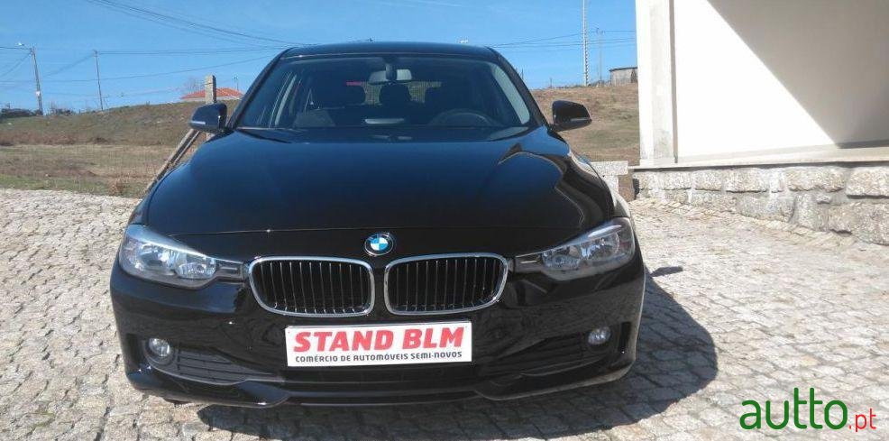 2013' BMW 316 photo #2